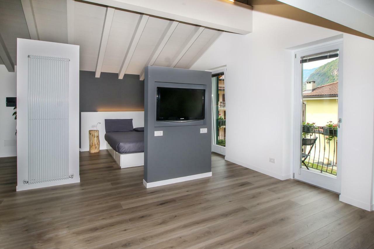 Sofi Apartment Chiavenna Bagian luar foto