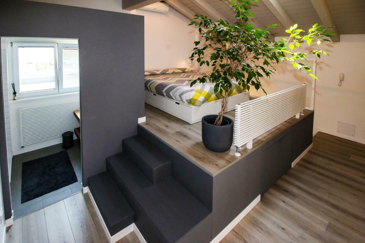 Sofi Apartment Chiavenna Bagian luar foto